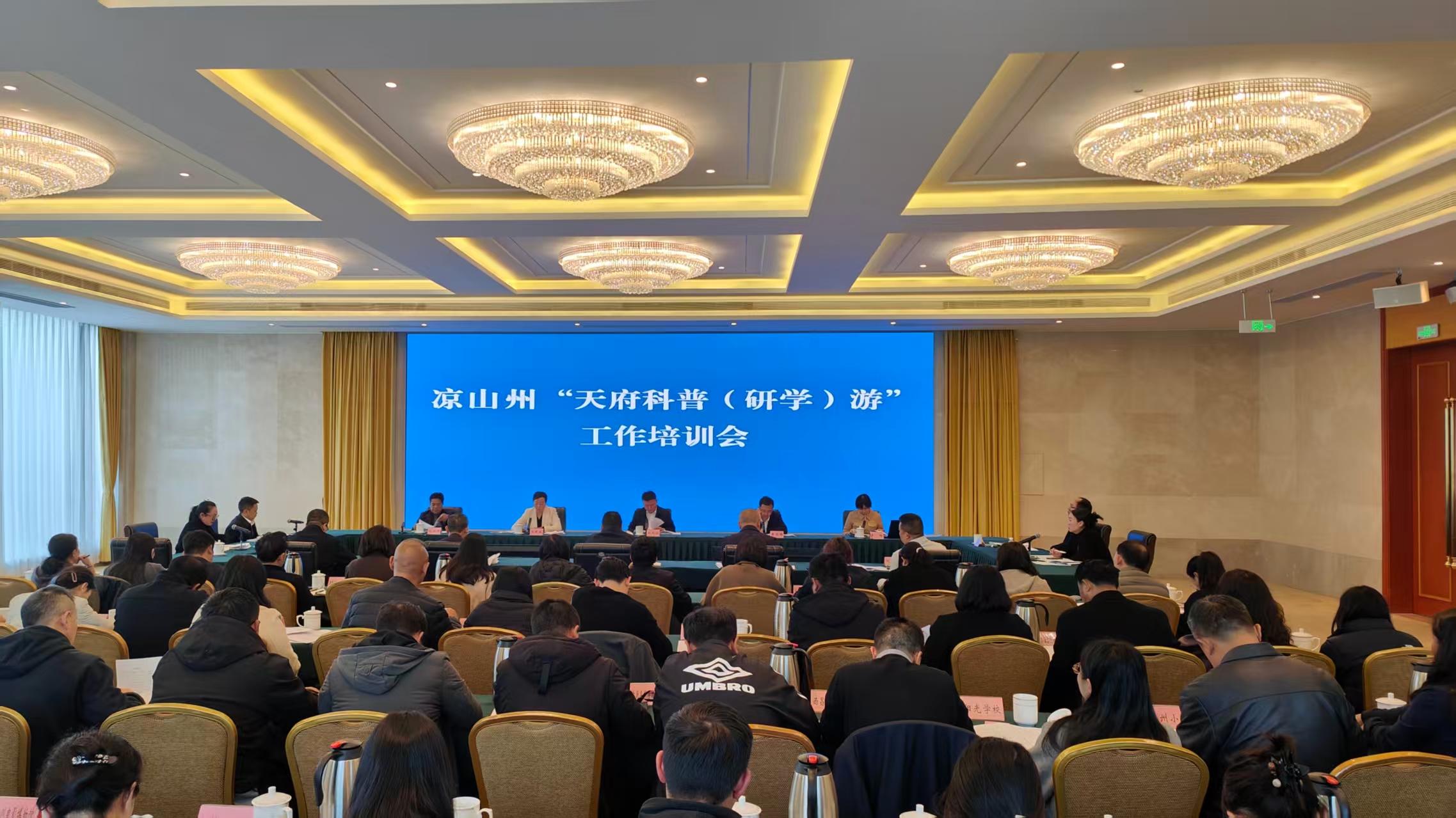 1765445180886009177.jpg 1765445180886009177.jpg